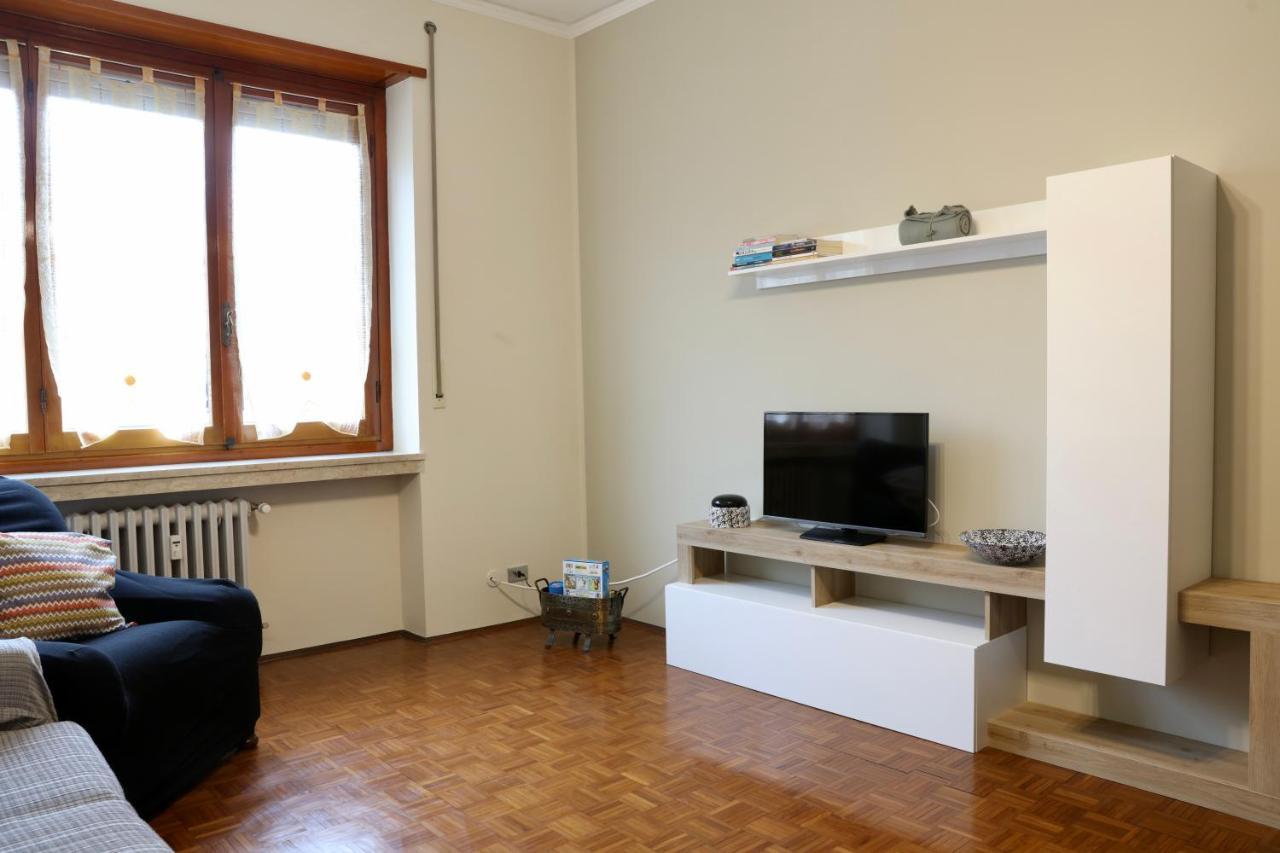 La Casa Dei Nonni - Ampio Trilocale Zona Lingotto Daire Torino Dış mekan fotoğraf